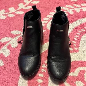 Girls Nautica black leather boots